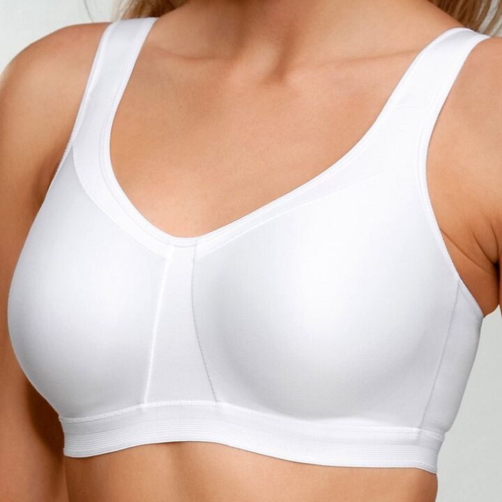 Compression bra after breast augmentation with hyaluronic acid